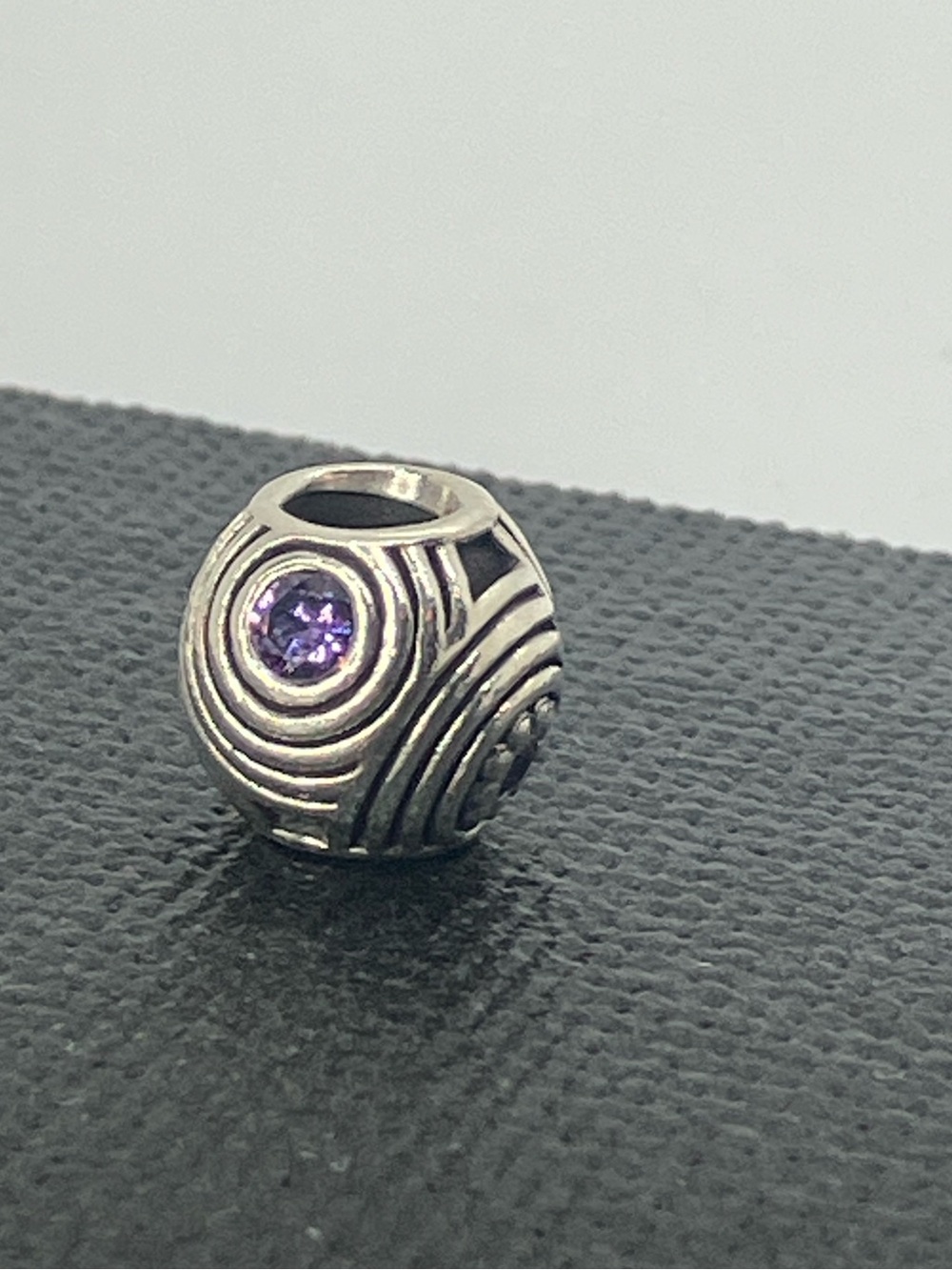 Pandora 925 ALE Hypnotic Purple Cz Flower Charm | #790432ACZ